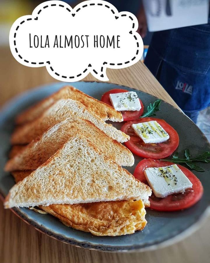 Lola Almost Home Белград Екстериор снимка
